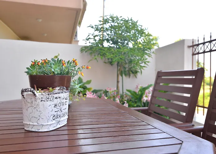 Corner House